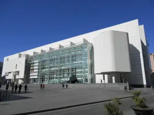 NOCONSTRUÏU 10: EL MACBA DE BARCELONA