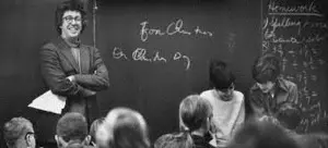 TALLER FAMILIAR: JOCS AMB EL LLENGUATGE - LLEGIR I ESCRIURE POESIA AMB NENES I NENS TALLER FAMILIAR: JOCS AMB EL LLENGUATGE - LLEGIR I ESCRIURE POESIA AMB NENES I NENS
