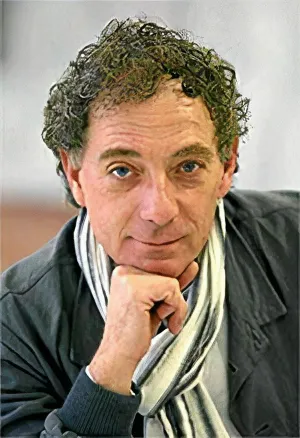 JUAN CARLOS MESTRE DIU ASAMBLEA. POESÍA REUNIDA 1975-2025