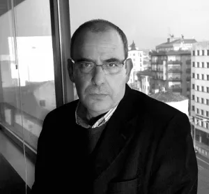LA BELLEZA DE LO ANÓMALO DE JUAN CARLOS ARNUNCIO. CLUB DE LECTURA DE LA BELLESA