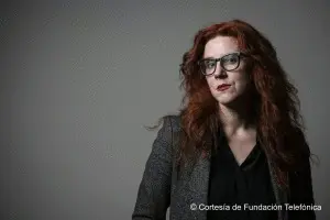 BIBIANA CANDIA PRESENTA LAR